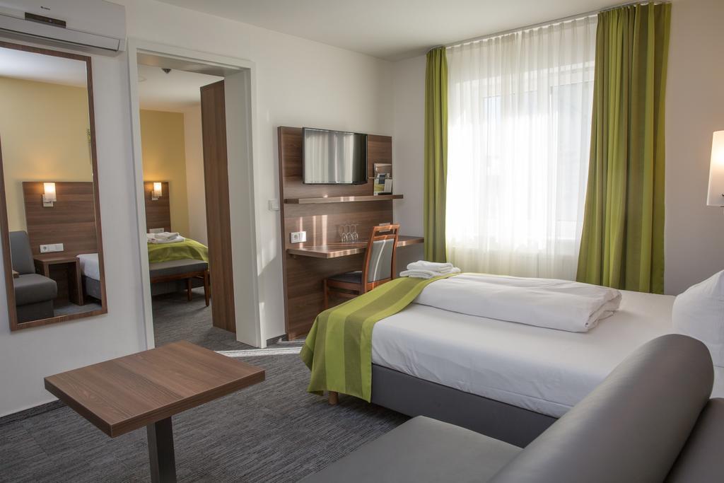 Goethe Hotel Messe By Trip Inn Франкфурт-на-Майне Экстерьер фото