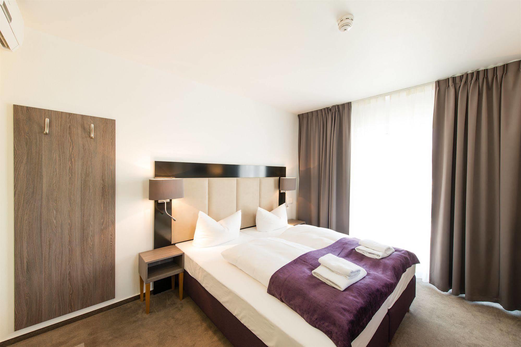 Goethe Hotel Messe By Trip Inn Франкфурт-на-Майне Экстерьер фото
